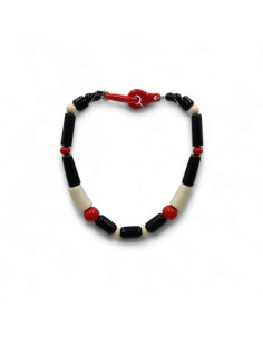 Collana girocollo nero, rosso e avorio